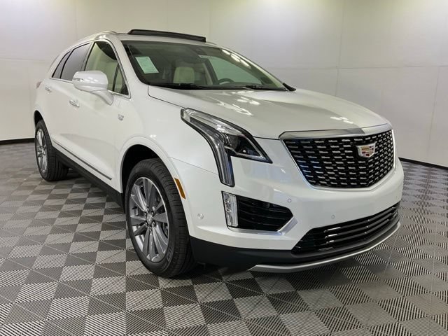 New 2026 Cadillac XT5 Premium Luxury w/ LPO, Floor Liner Package FWD image 3