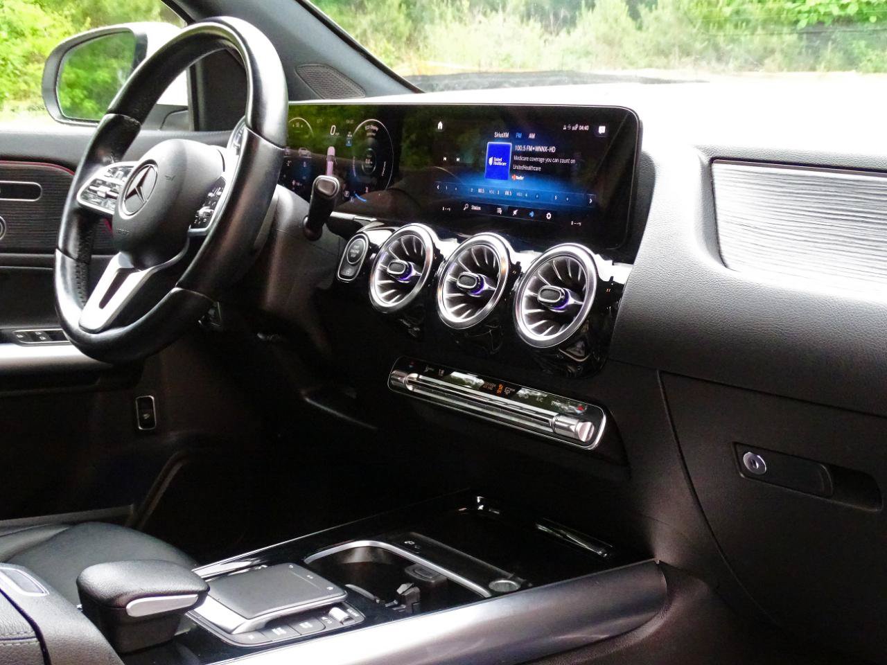 Used 2023 Mercedes-Benz GLA 250 4MATIC w/ Premium Package image 25