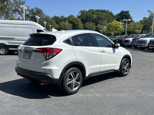 Used 2022 Honda HR-V EX-L image 4