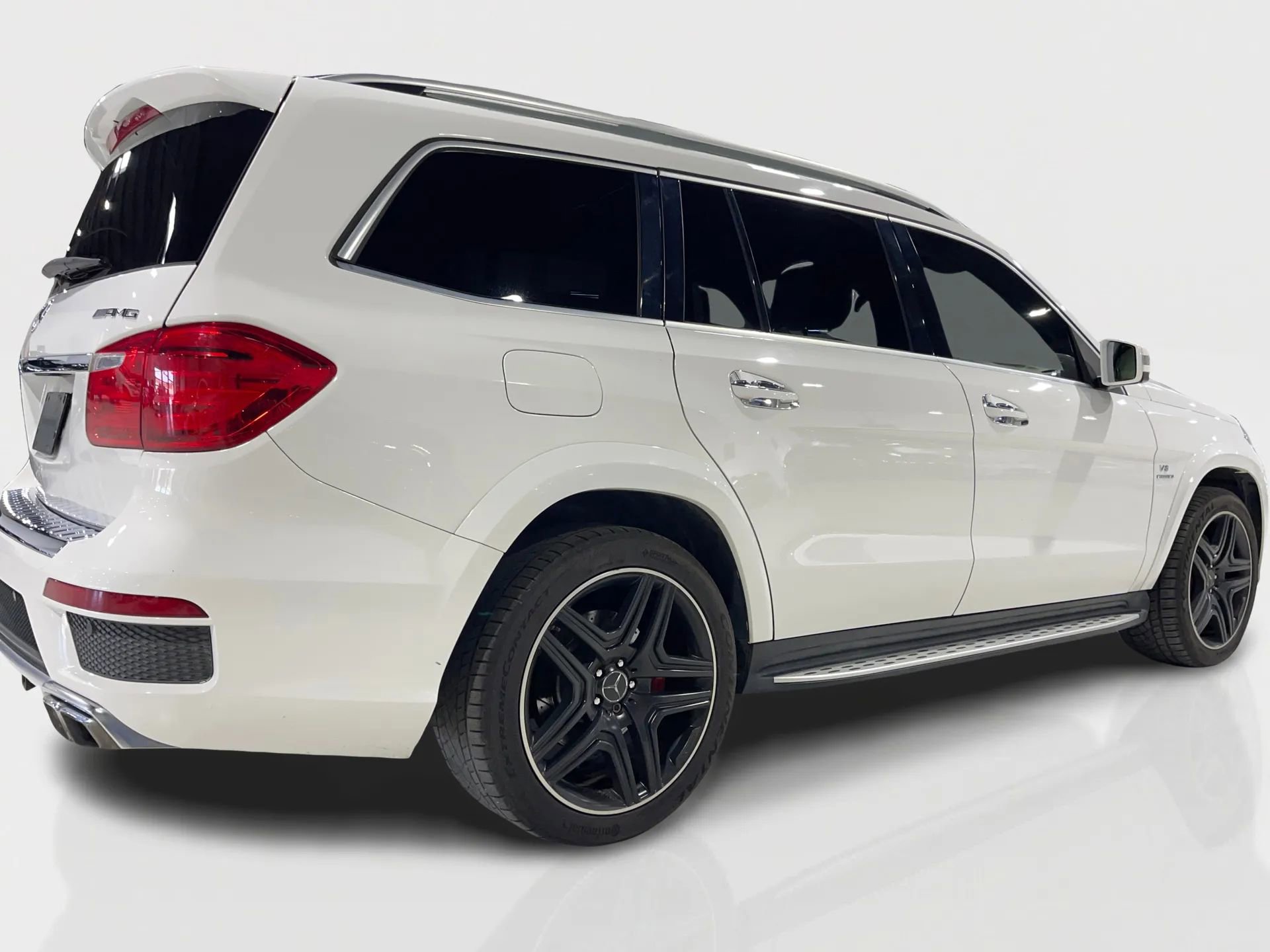 Used 2016 Mercedes-Benz GL 63 AMG 4MATIC w/ Accessory Chrome Package image 14