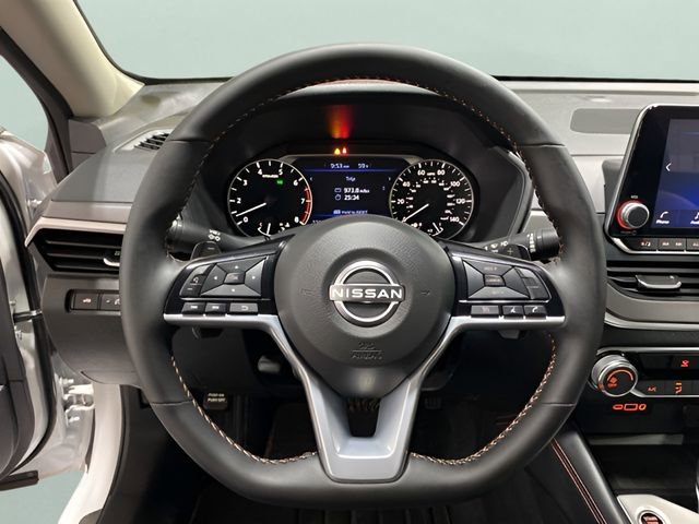 Certified 2025 Nissan Altima 2.5 SR FWD image 13