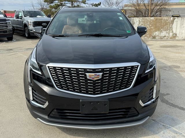 Used 2022 Cadillac XT5 Premium Luxury w/ Technology Package image 2