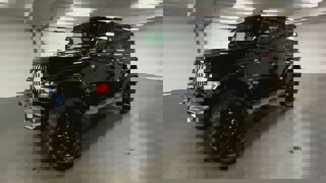 Used 2022 Jeep Wrangler Unlimited Sahara image 4