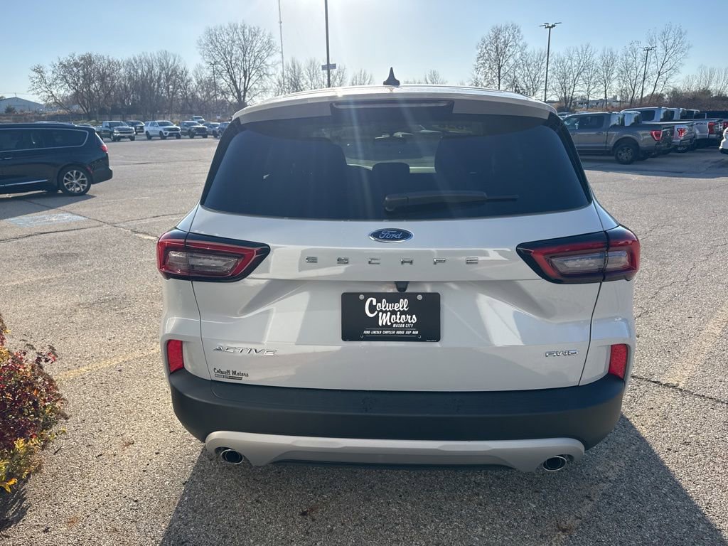 New 2026 Ford Escape Active w/ Cold Weather Package AWD/4WD image 3