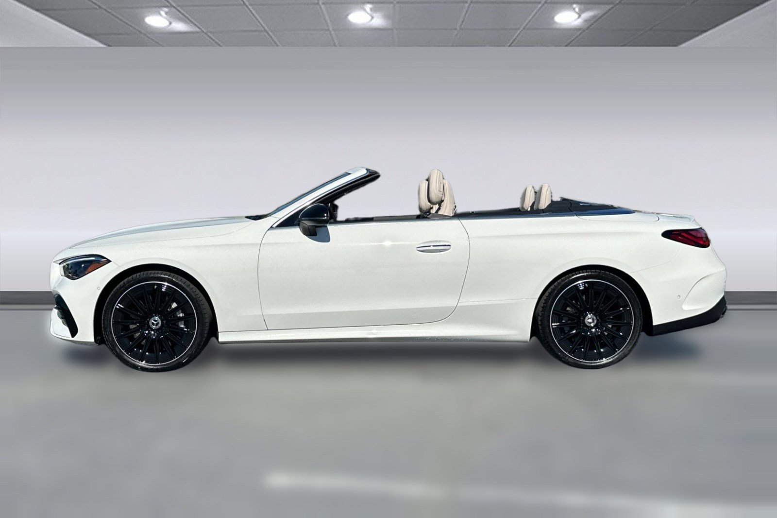 New 2026 Mercedes-Benz CLE 450 4MATIC Cabriolet image 2