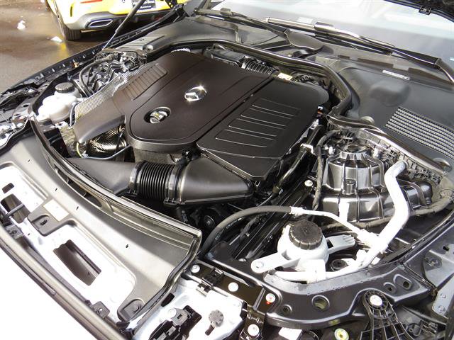 Used 2025 Mercedes-Benz C 300 4MATIC Sedan image 7