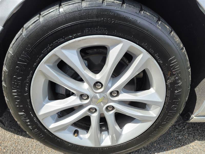 Used 2017 Chevrolet Malibu LT w/ Driver Confidence Package image 37