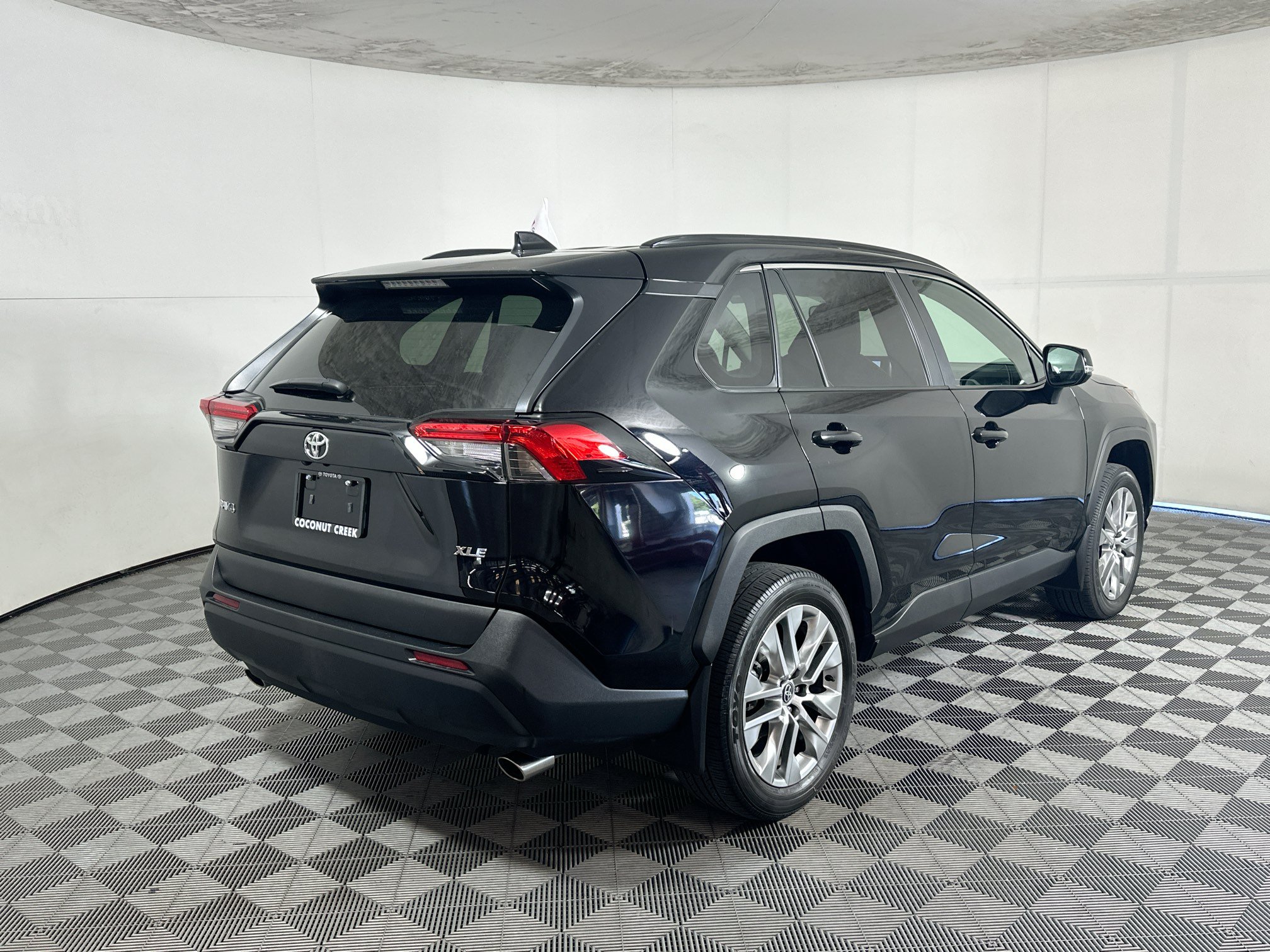 Certified 2025 Toyota RAV4 XLE Premium FWD image 3