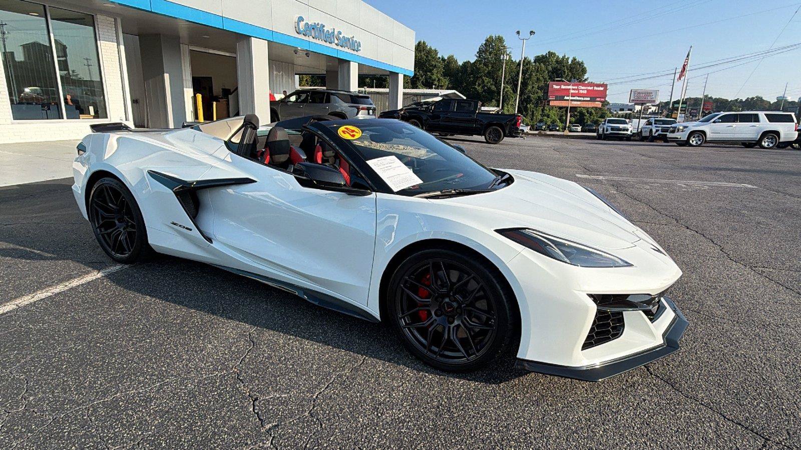 Used 2024 Chevrolet Corvette Z06 RWD image 6