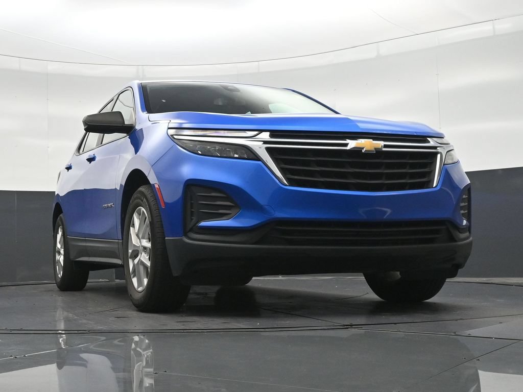 Used 2024 Chevrolet Equinox LS w/ Driver Confidence II Package FWD image 29