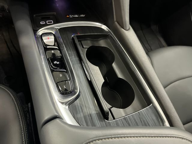 Used 2024 Buick Enclave Essence w/ Experience Buick Package image 15