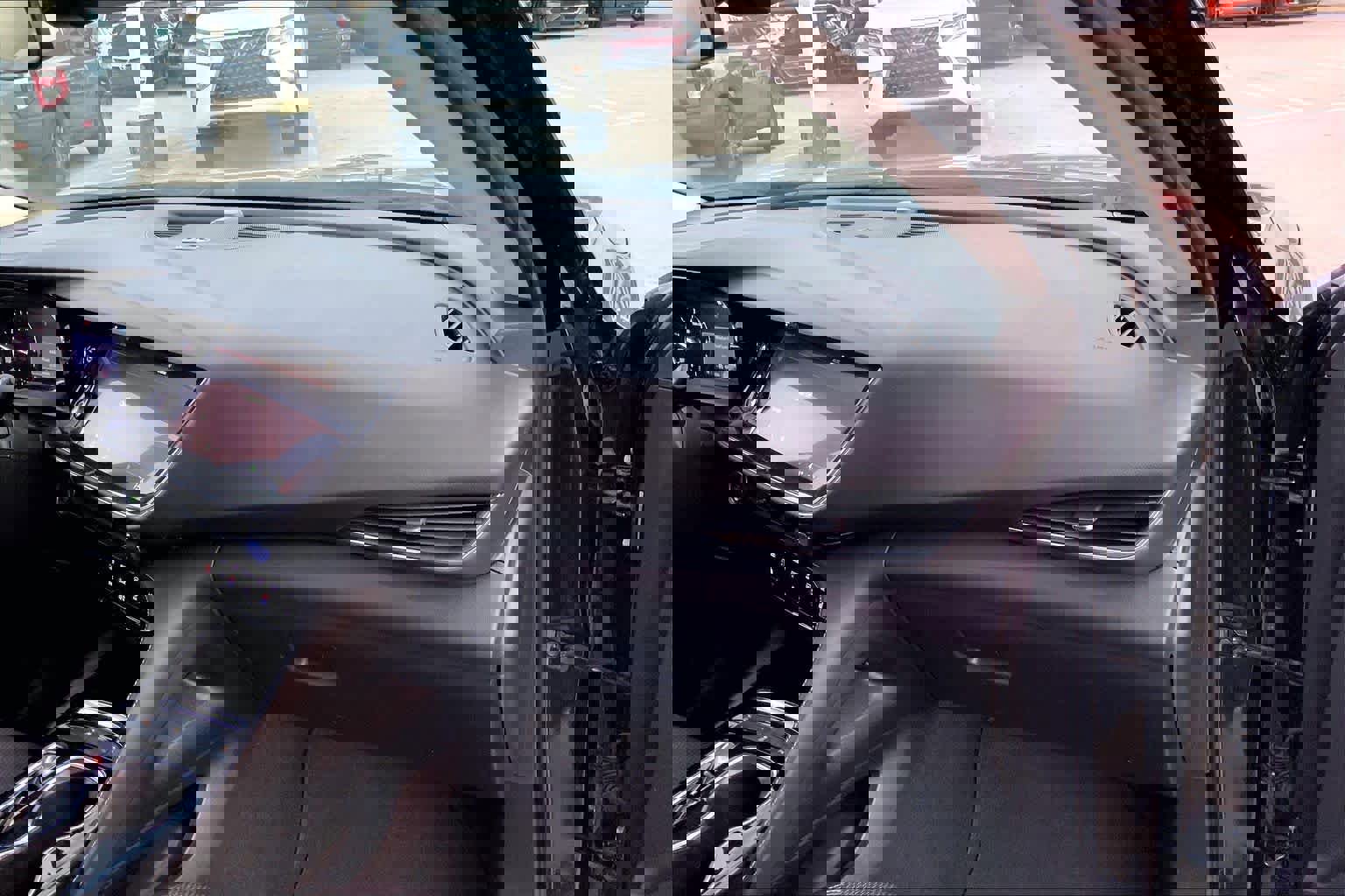 Used 2022 Buick Envision Preferred image 17