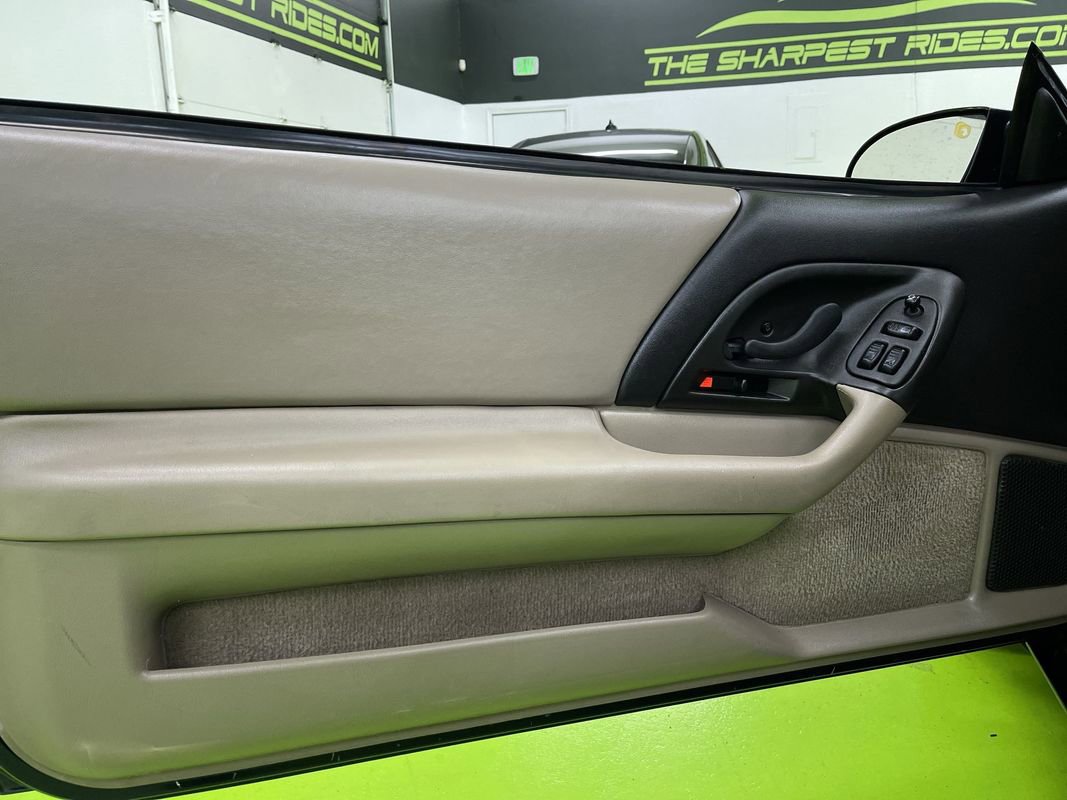 Used 2002 Chevrolet Camaro Z28 image 16