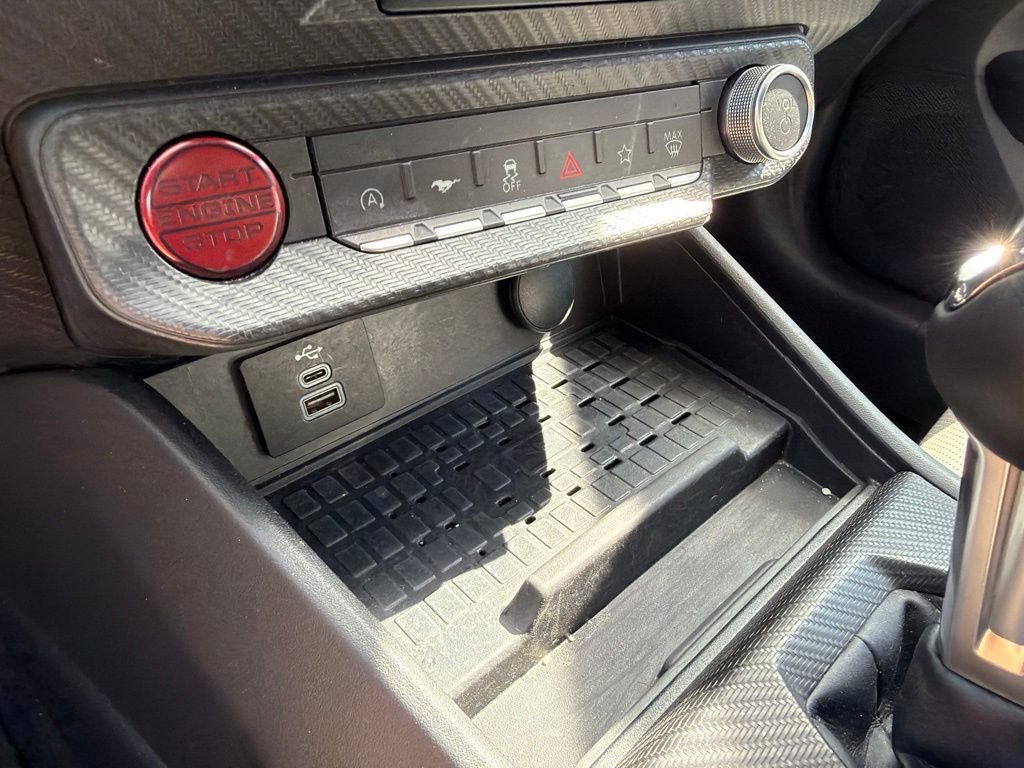 Used 2024 Ford Mustang Premium RWD image 27