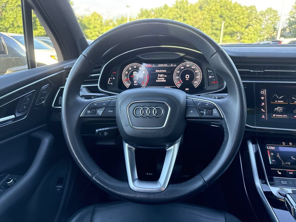 Used 2021 Audi Q7 3.0T Premium Plus w/ Premium Plus Package AWD/4WD image 11
