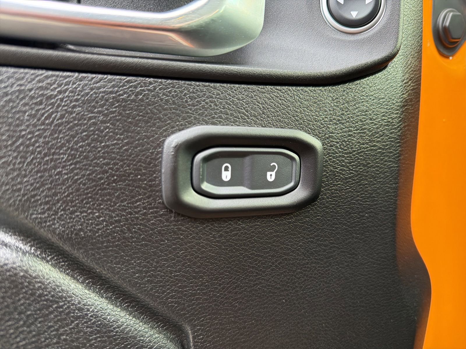 Used 2021 Jeep Wrangler Sport S image 83