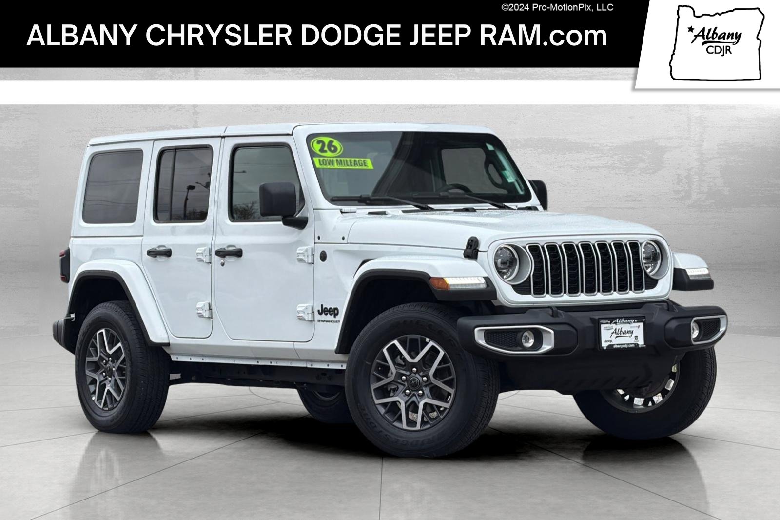 Used 2026 Jeep Wrangler Unlimited Sahara AWD/4WD image 1