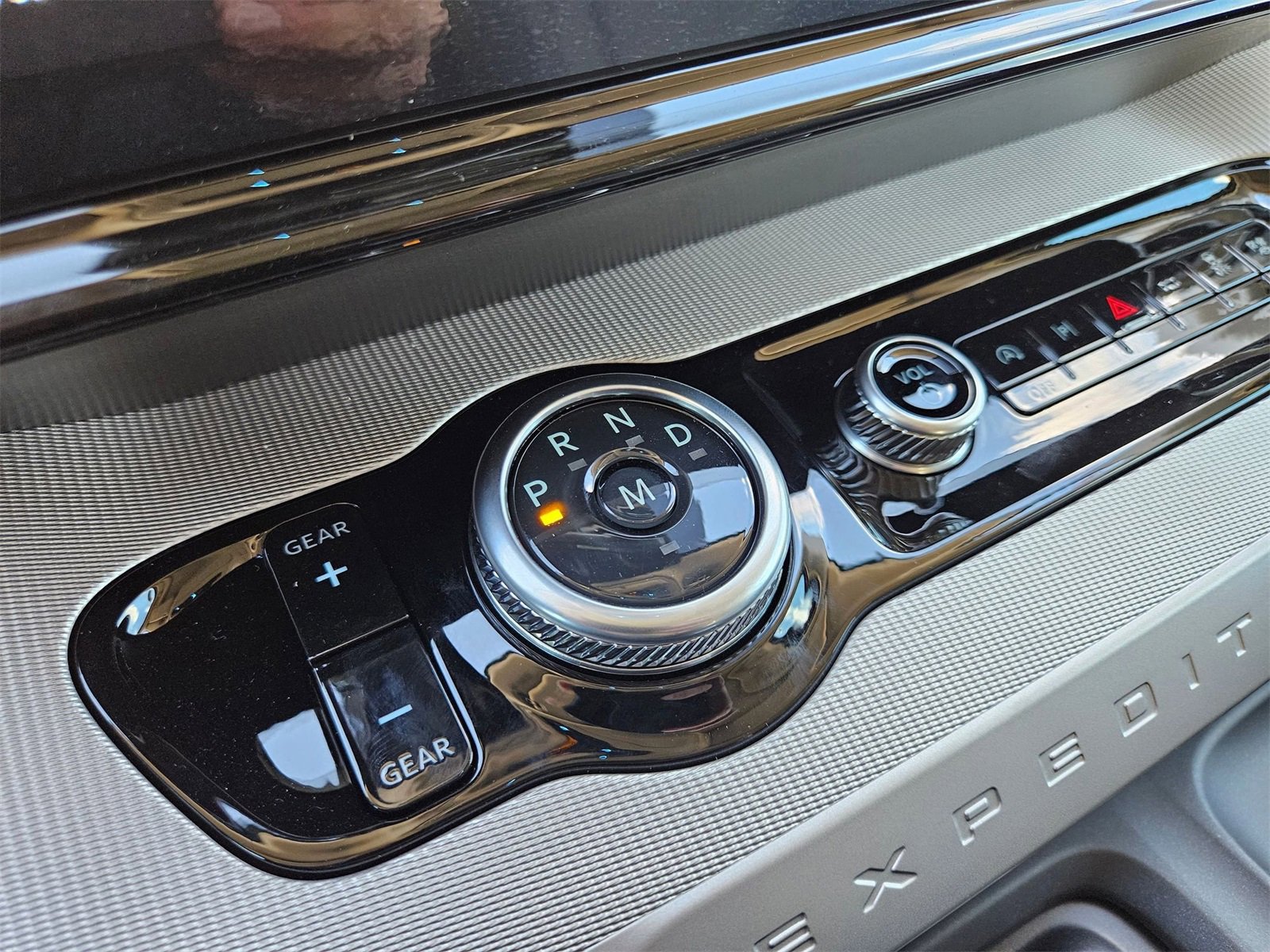 New 2025 Ford Expedition Max Active image 15