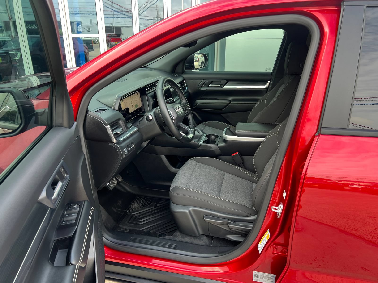 Used 2026 GMC Terrain Elevation w/ Technology Package II FWD image 9