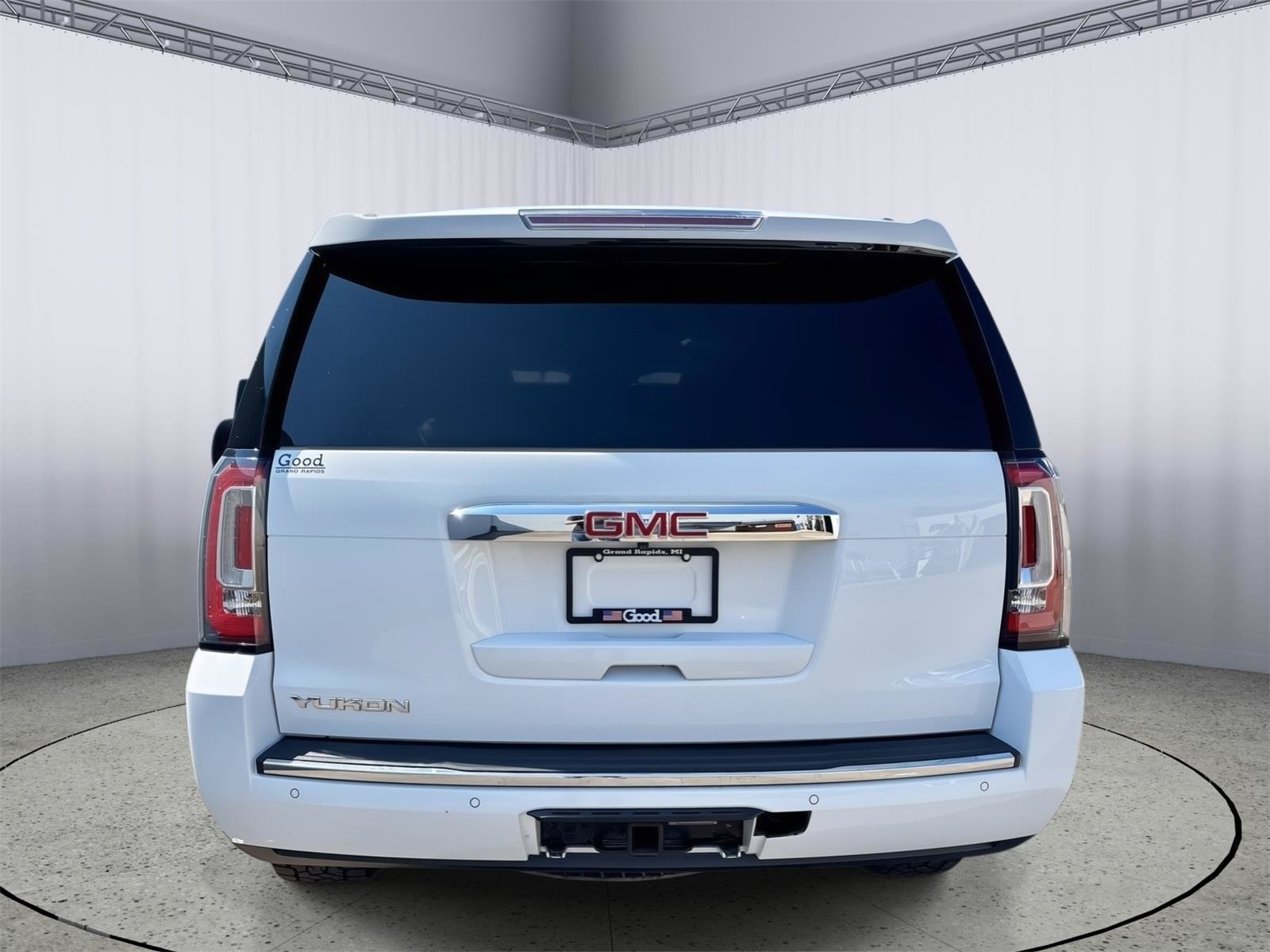 Used 2016 GMC Yukon Denali w/ Open Road Package AWD/4WD image 22