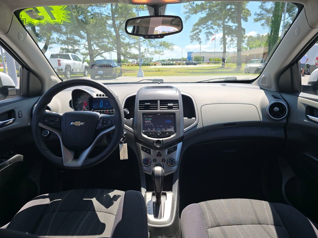 Used 2015 Chevrolet Sonic LT w/ Wheels and Fog Lamp Package FWD image 12