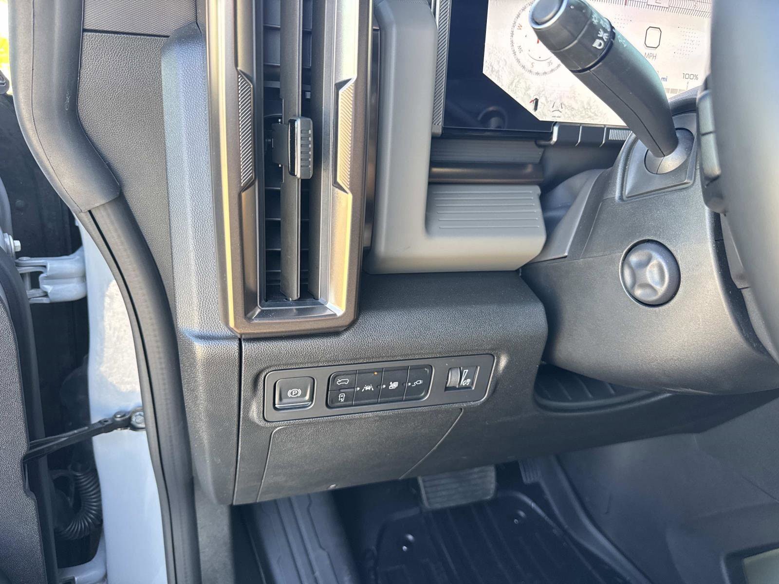 Used 2025 GMC Hummer EV 3X w/ Extreme Off-Road Package AWD/4WD image 35