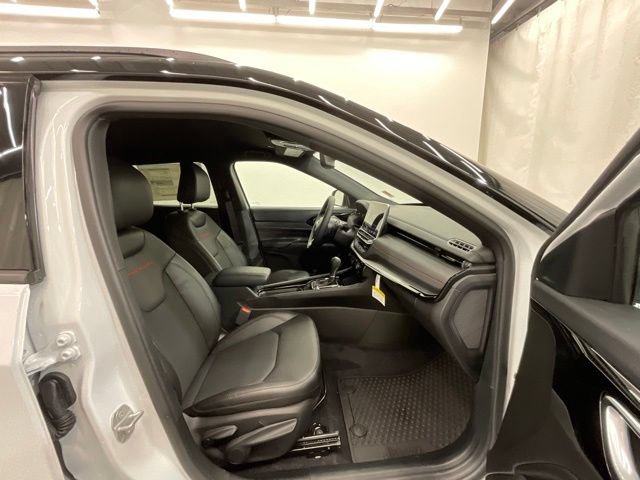 New 2026 Jeep Compass Trailhawk AWD/4WD image 23