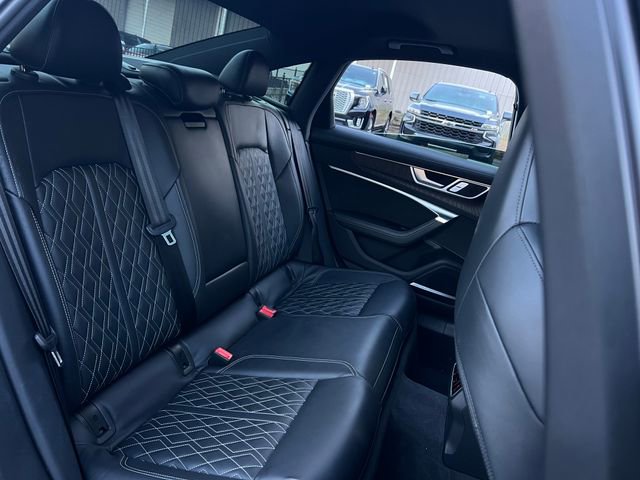 Used 2020 Audi S6 Premium Plus w/ S Sport Package image 34