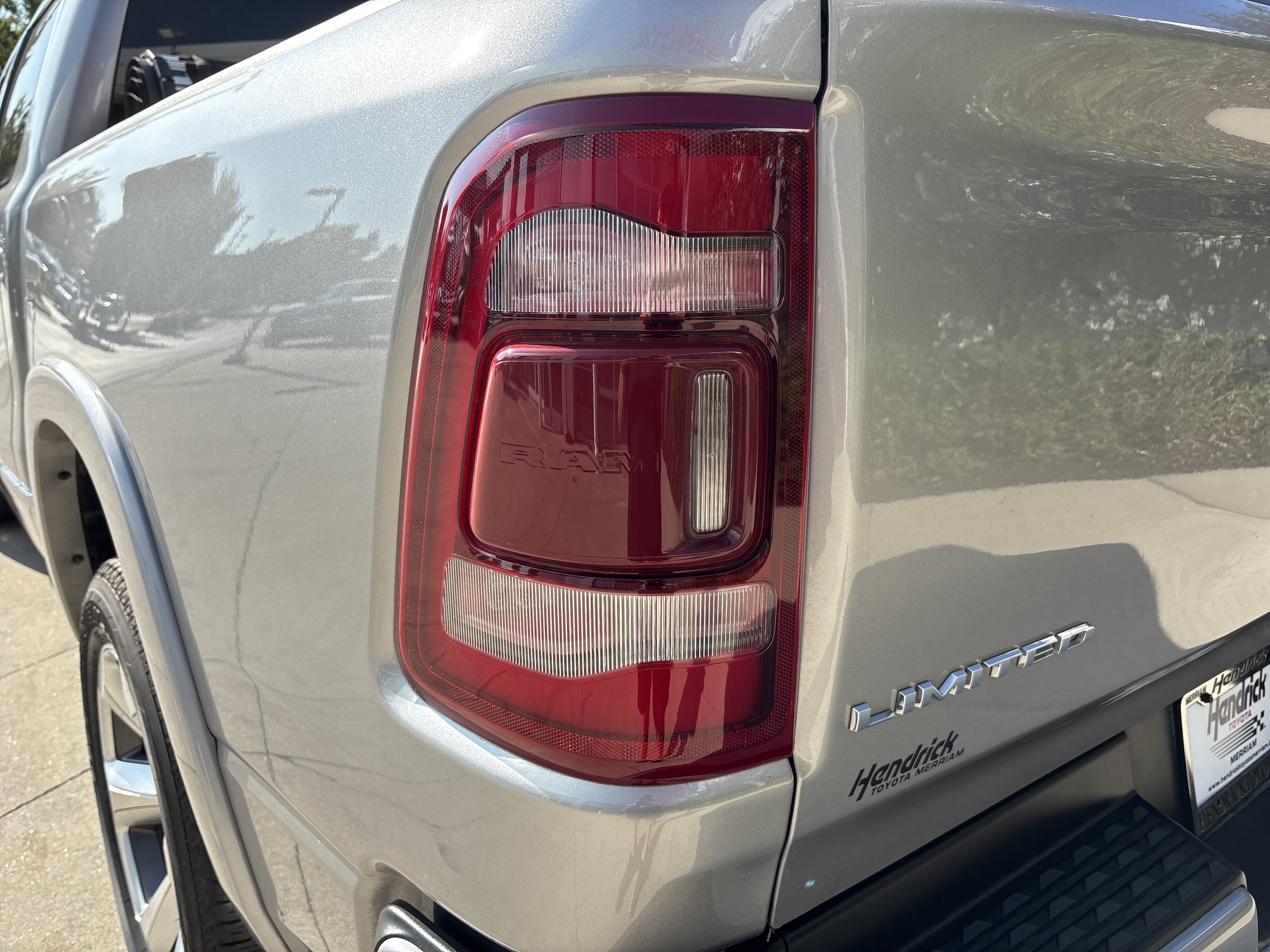 Used 2021 RAM 1500 Limited AWD/4WD image 12