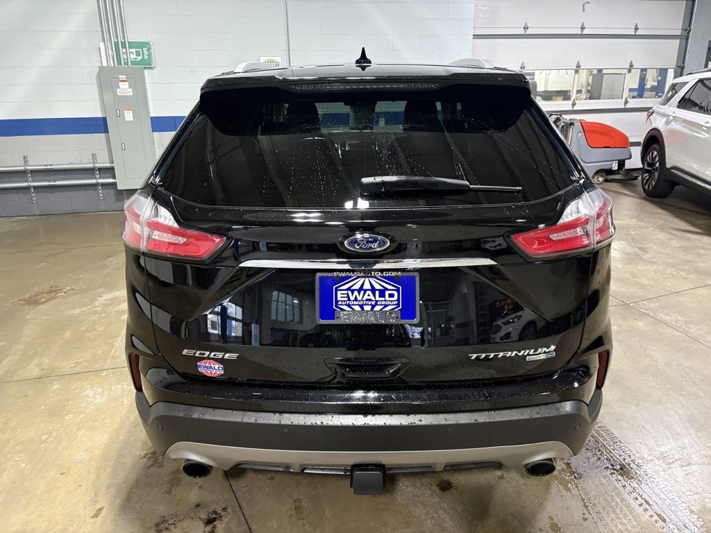Used 2020 Ford Edge Titanium w/ Class II Trailer Tow Package image 5