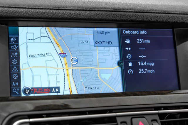 Used 2012 BMW 750i RWD image 22