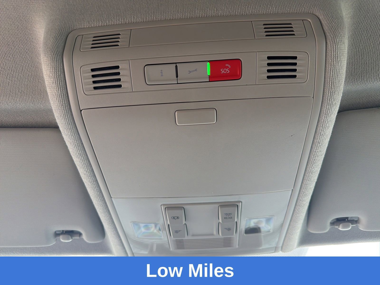 Used 2022 Volkswagen Tiguan S image 16