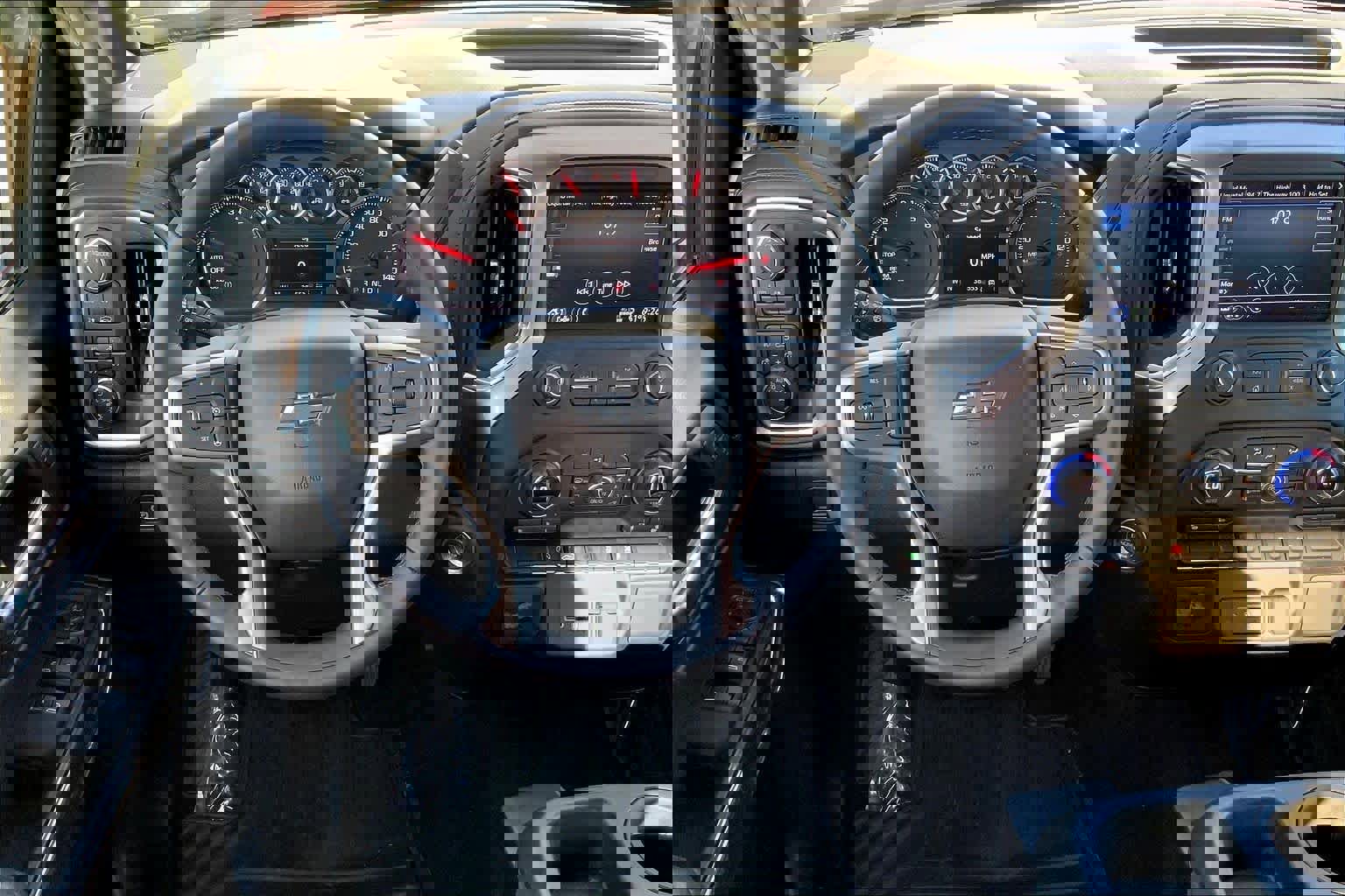 Used 2022 Chevrolet Silverado 1500 RST image 5