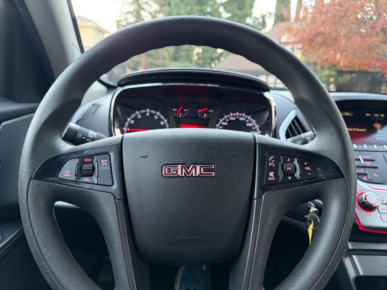 Used 2015 GMC Terrain SLE image 16