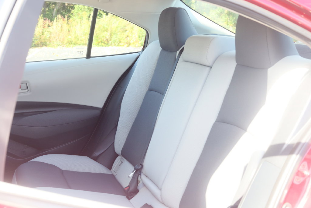 Used 2024 Toyota Corolla LE FWD image 20