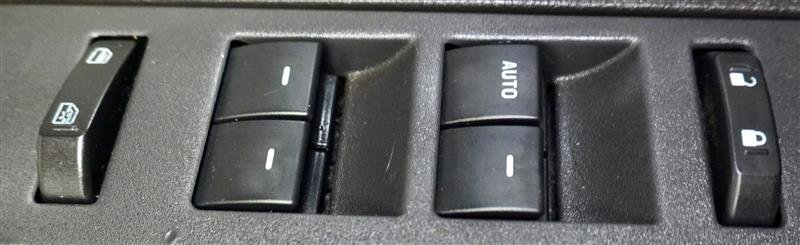 Used 2010 Ford F150 Raptor AWD/4WD image 35