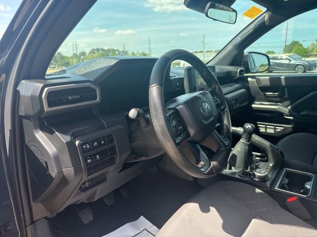 Used 2024 Toyota Tacoma SR AWD/4WD image 14
