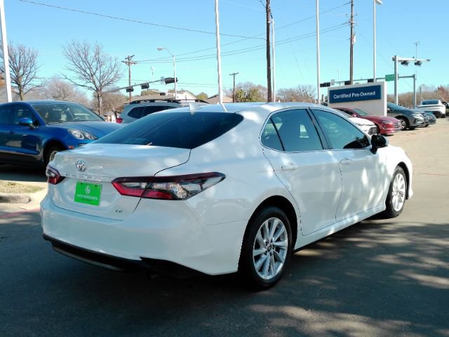 Used 2022 Toyota Camry LE image 6