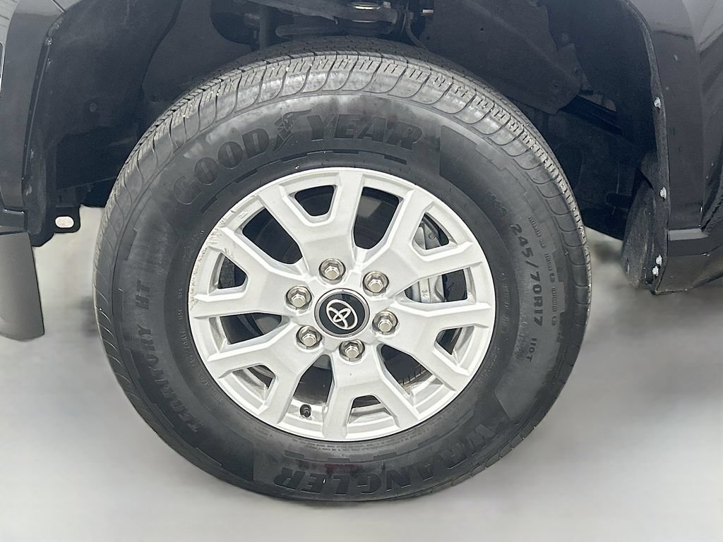 Used 2025 Toyota Tacoma SR5 RWD image 26