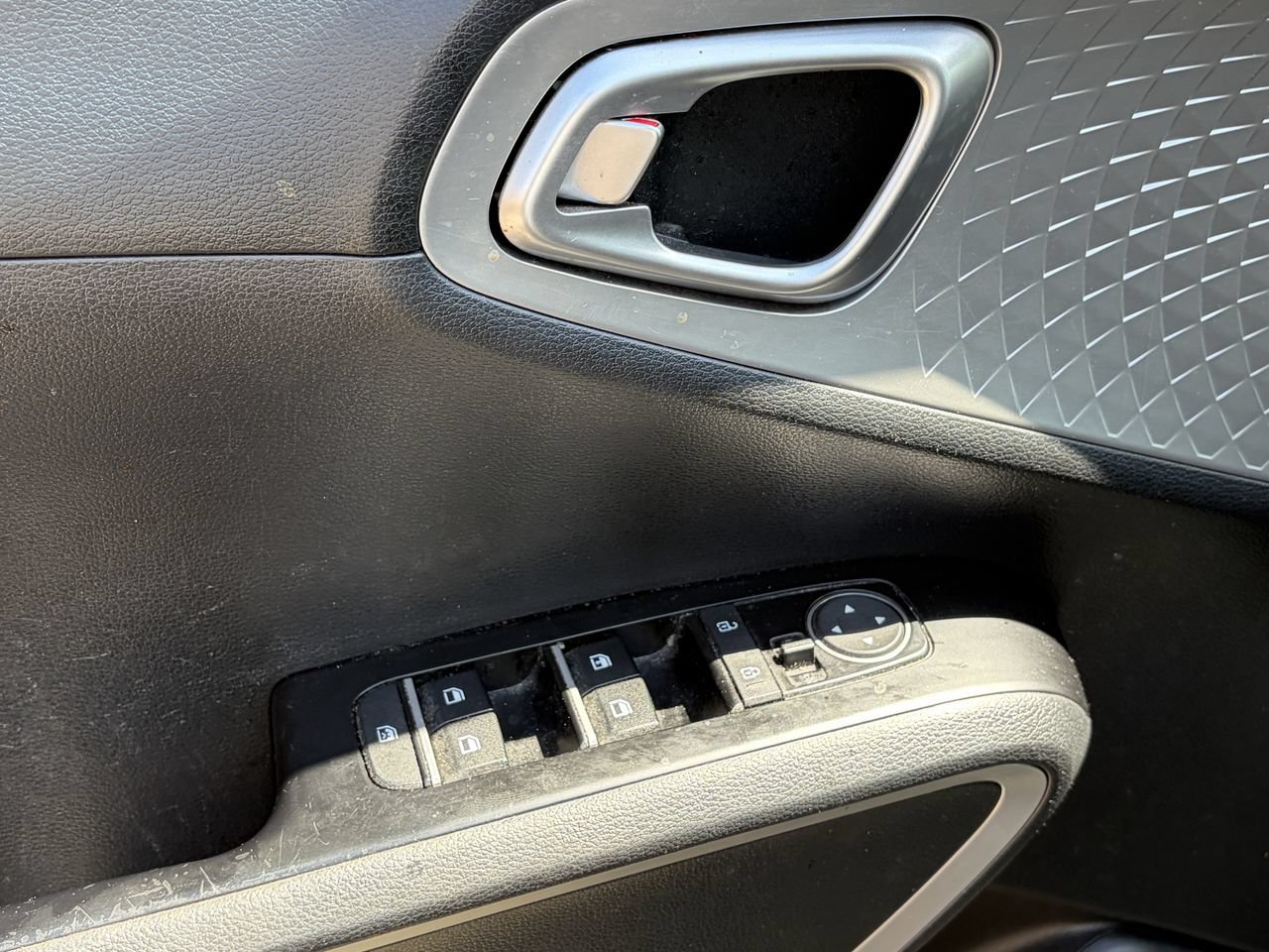 Used 2021 Kia Soul LX FWD image 9