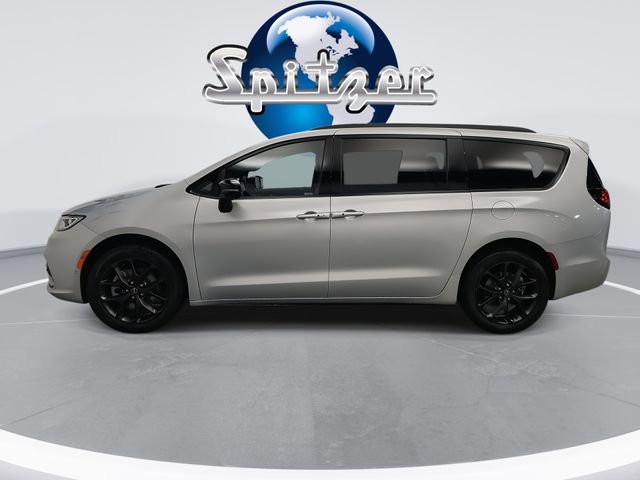 New 2026 Chrysler Pacifica Limited w/ S Appearance Package image 6