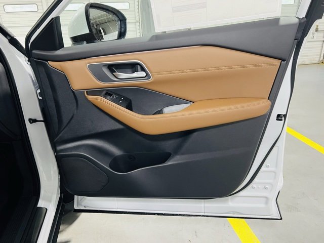 New 2026 Nissan Rogue Platinum image 37