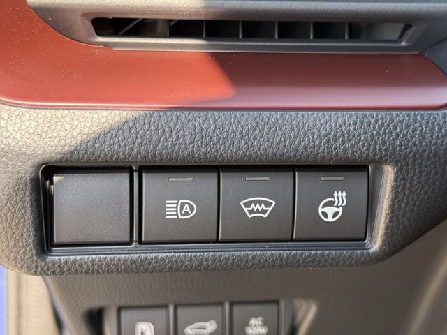 New 2026 Toyota Prius Plug-In Hybrid FWD image 22