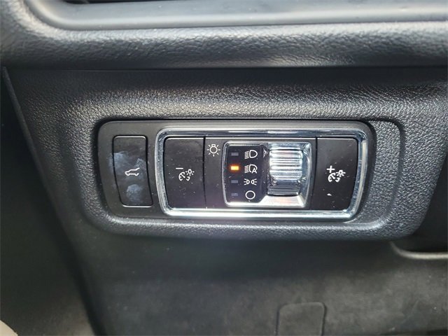 Certified 2023 Lincoln Corsair AWD w/ Equipment Group 101A image 12