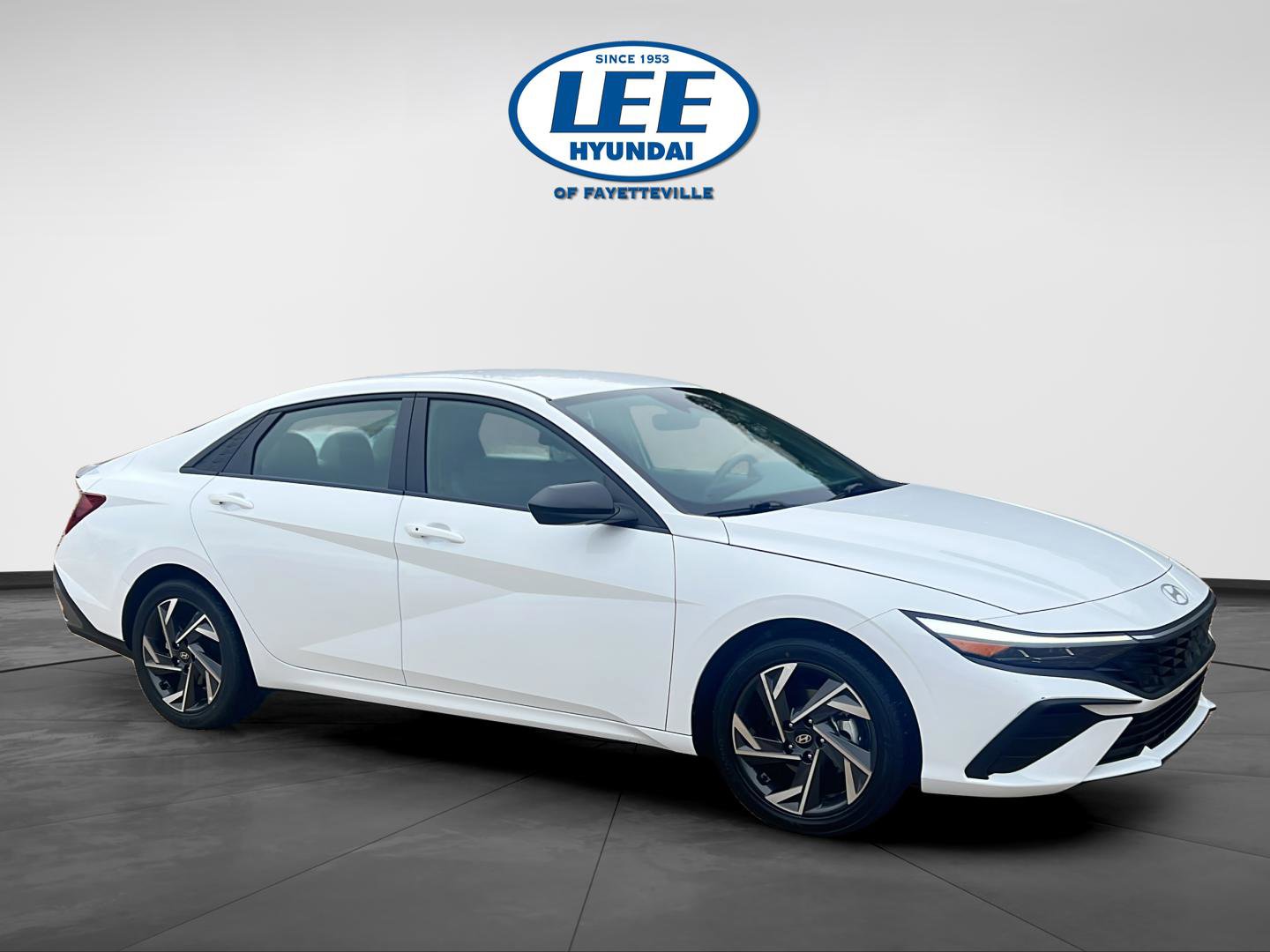 Certified 2025 Hyundai Elantra Sport image 1