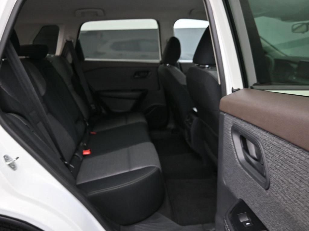 Used 2021 Nissan Rogue S image 23