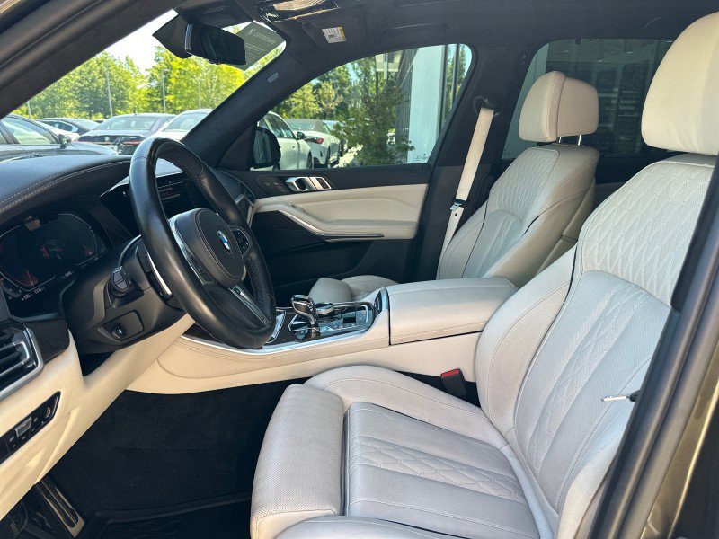 Certified 2022 BMW X5 xDrive40i w/ M Sport Package AWD/4WD image 22