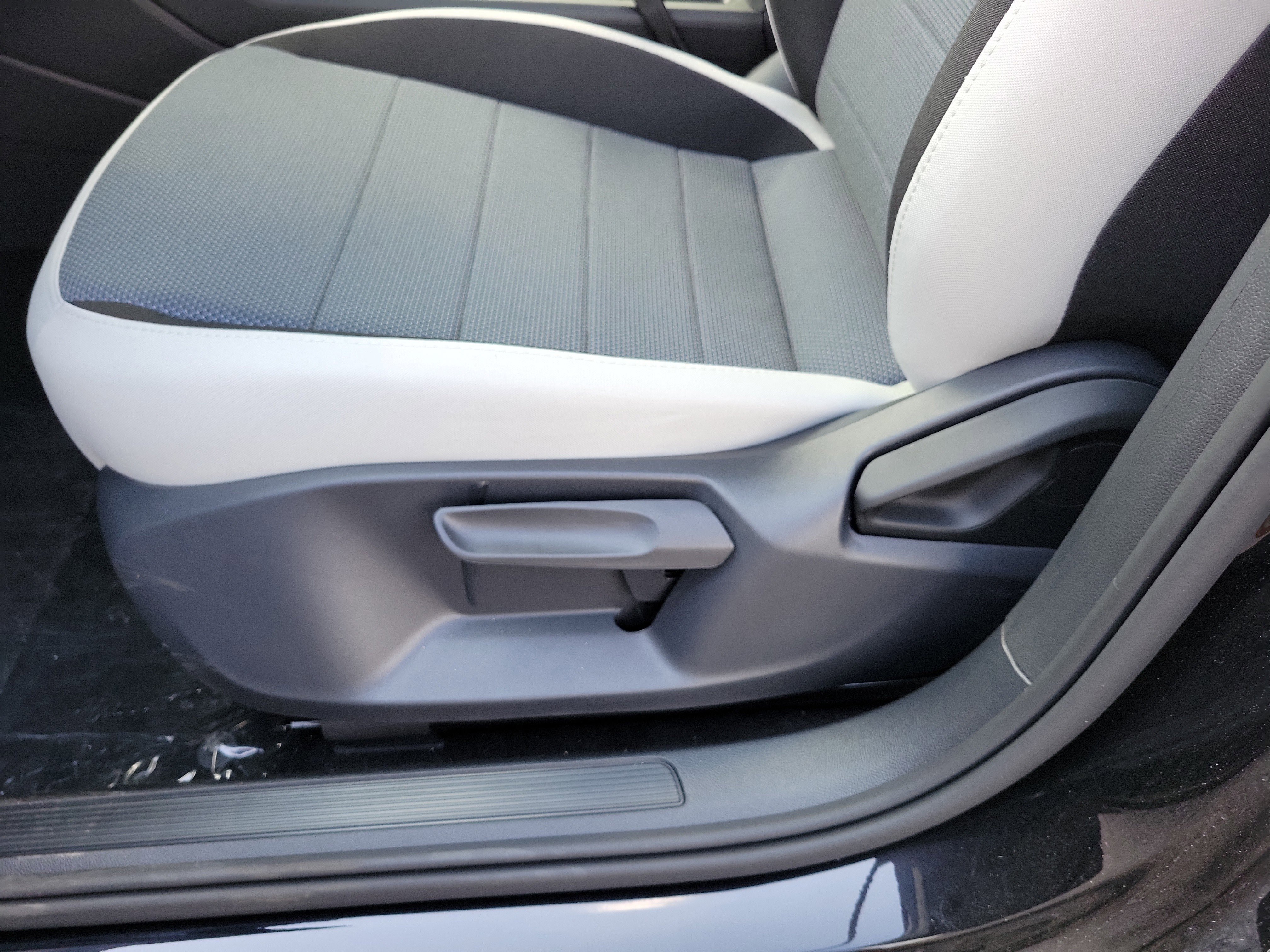 New 2026 Volkswagen Taos S FWD image 19