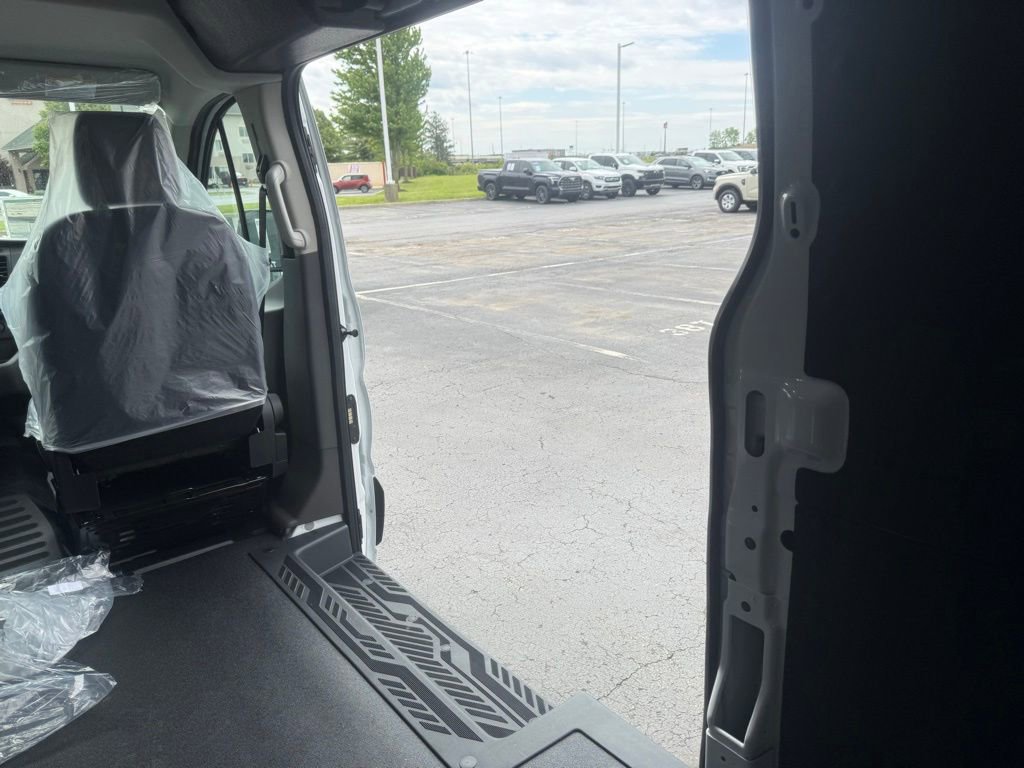 New 2026 Ford Transit 250 Low Roof w/ Load Area Protection Package RWD image 44