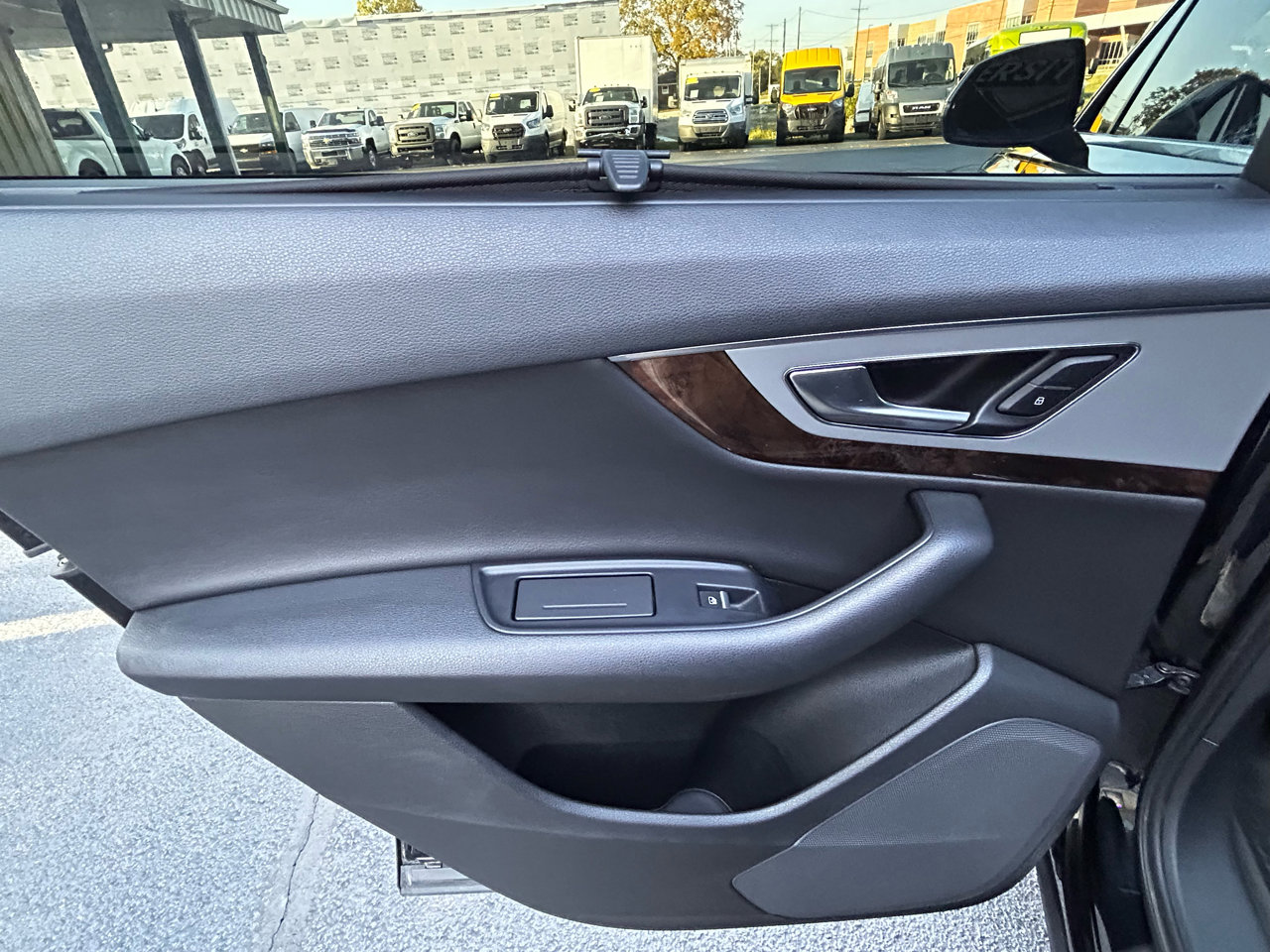 Used 2017 Audi Q7 2.0T Premium Plus w/ Premium Plus Package image 15